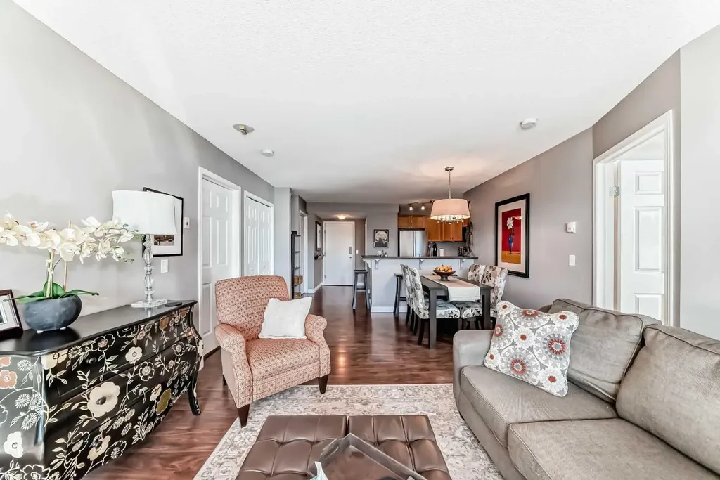 1121 6 Avenue SW Calgary AB T2P 5J4