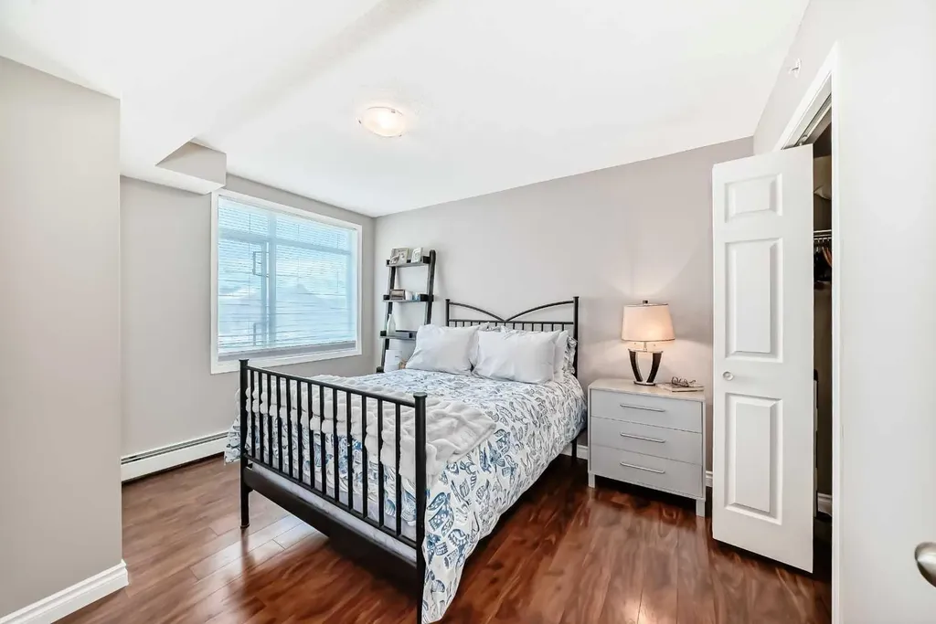 1121 6 Avenue SW Calgary AB T2P 5J4
