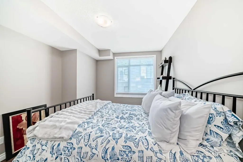 1121 6 Avenue SW Calgary AB T2P 5J4