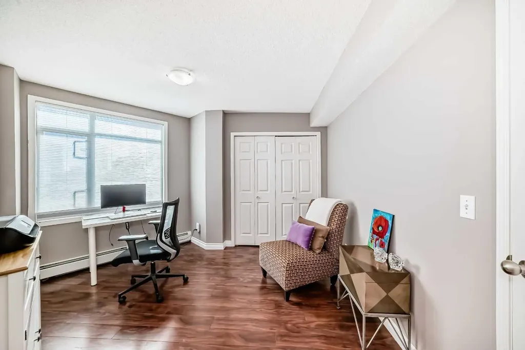 1121 6 Avenue SW Calgary AB T2P 5J4