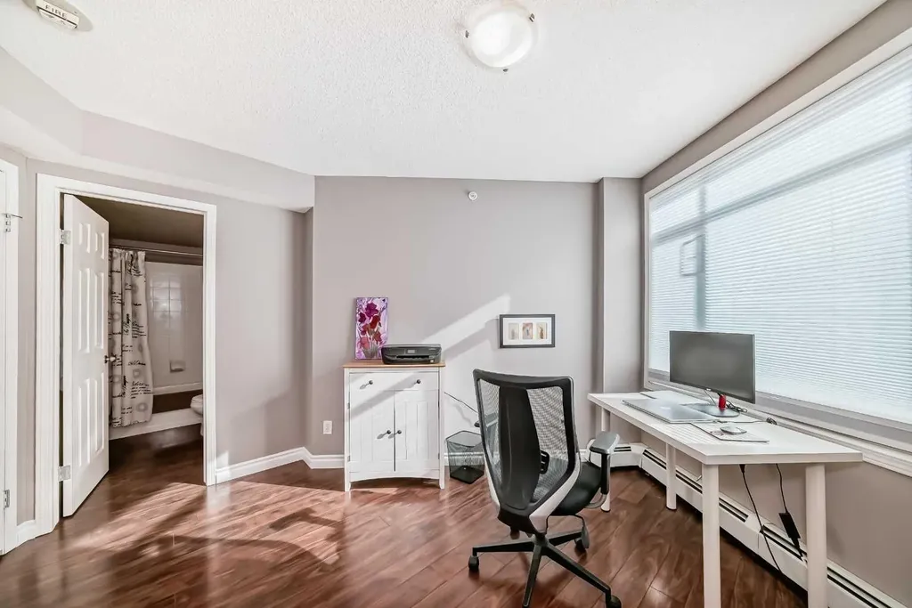 1121 6 Avenue SW Calgary AB T2P 5J4