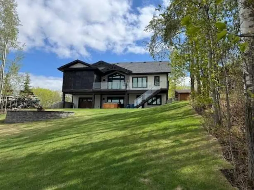 371 Last Chance Way Norglenwold AB T4S 1S5