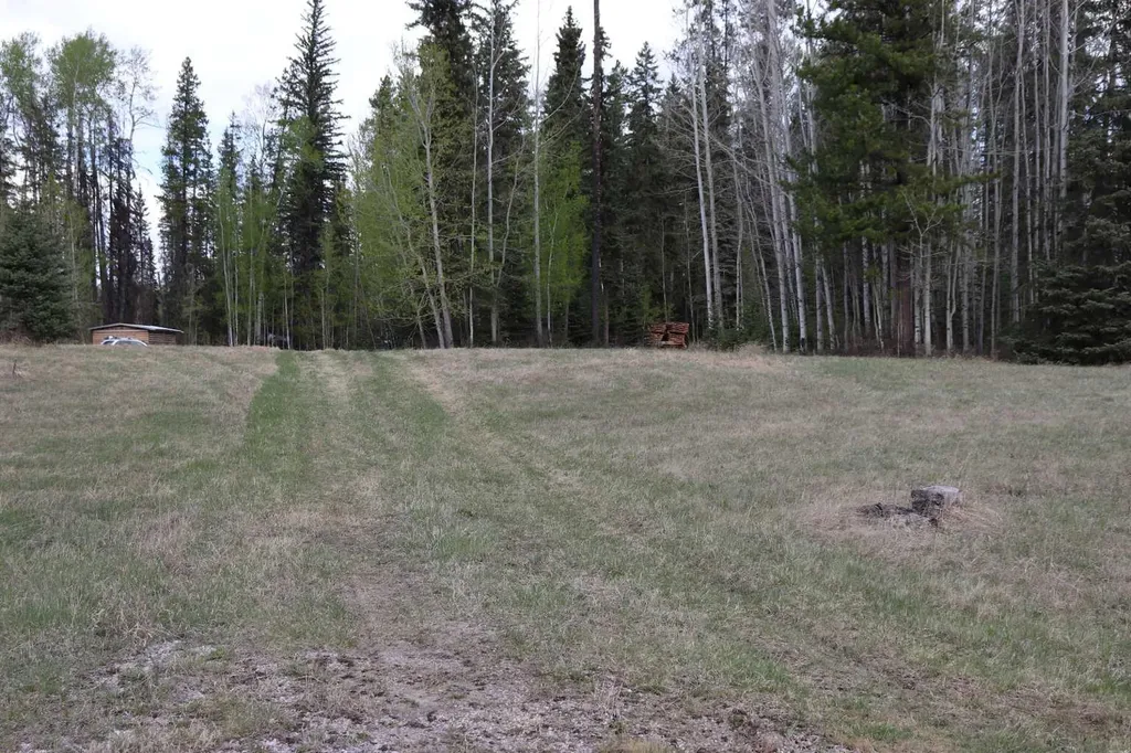 16511 Township Road 532a Rural Yellowhead County AB T7E 3A6