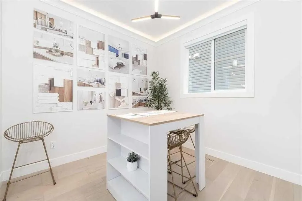 524 Waterford Grove Chestermere AB T1X 2Z9