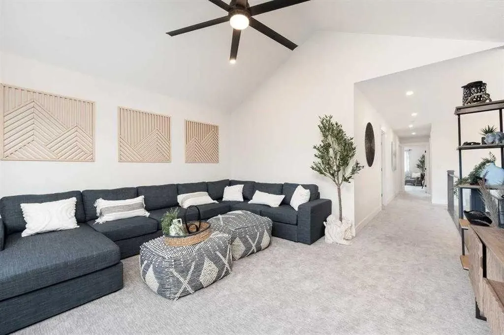 524 Waterford Grove Chestermere AB T1X 2Z9