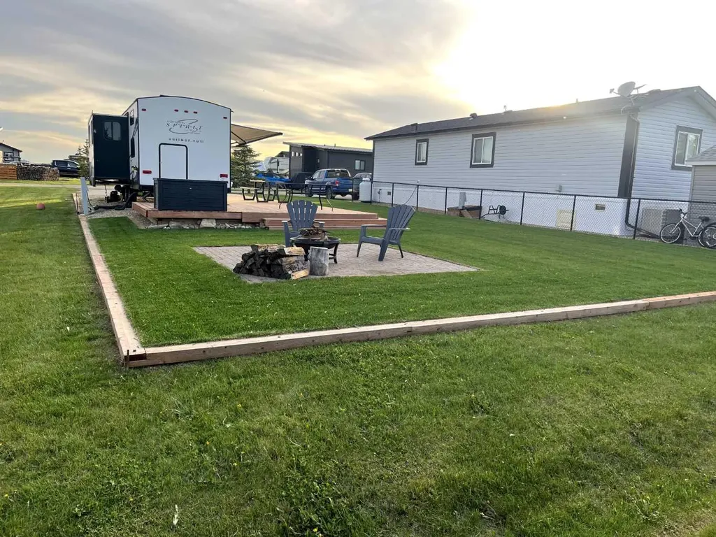 41019 Range Road 1-1 Rural Lacombe County AB T0C 0J0