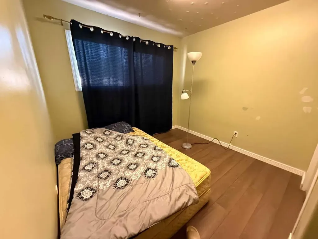 1126 6 Avenue Wainwright AB T9W 1G2