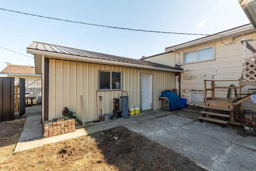 553 11 Street Fort Macleod AB T0L 0Z0