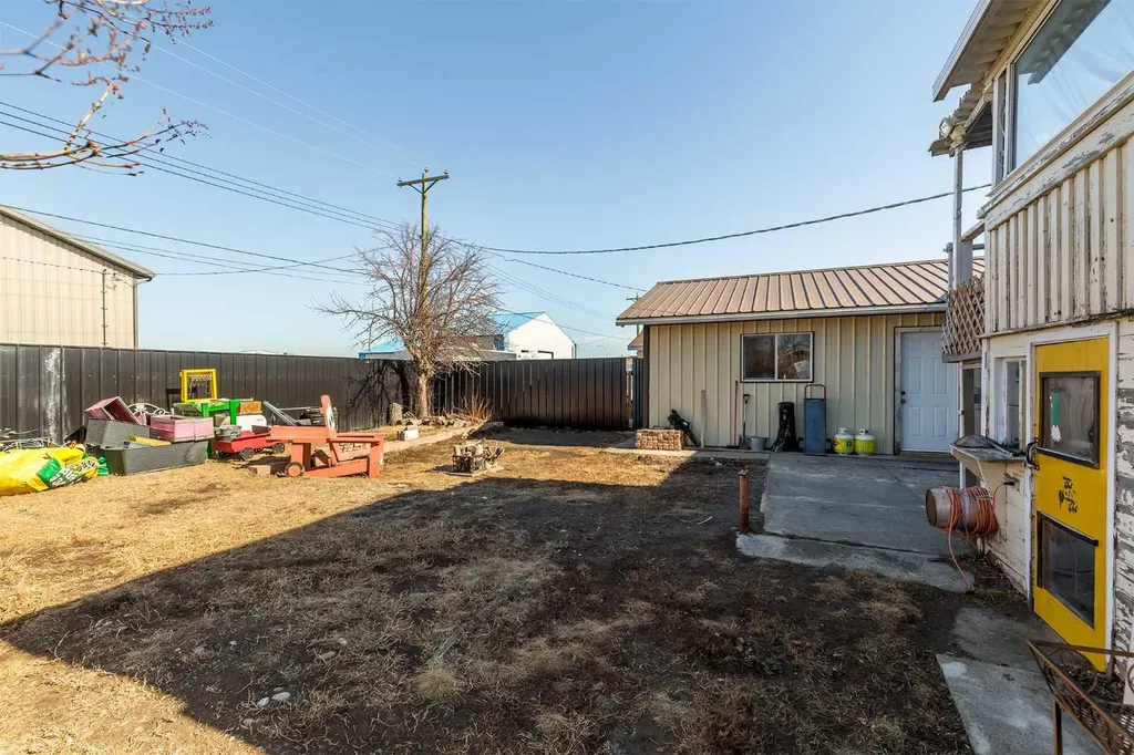 553 11 Street Fort Macleod AB T0L 0Z0