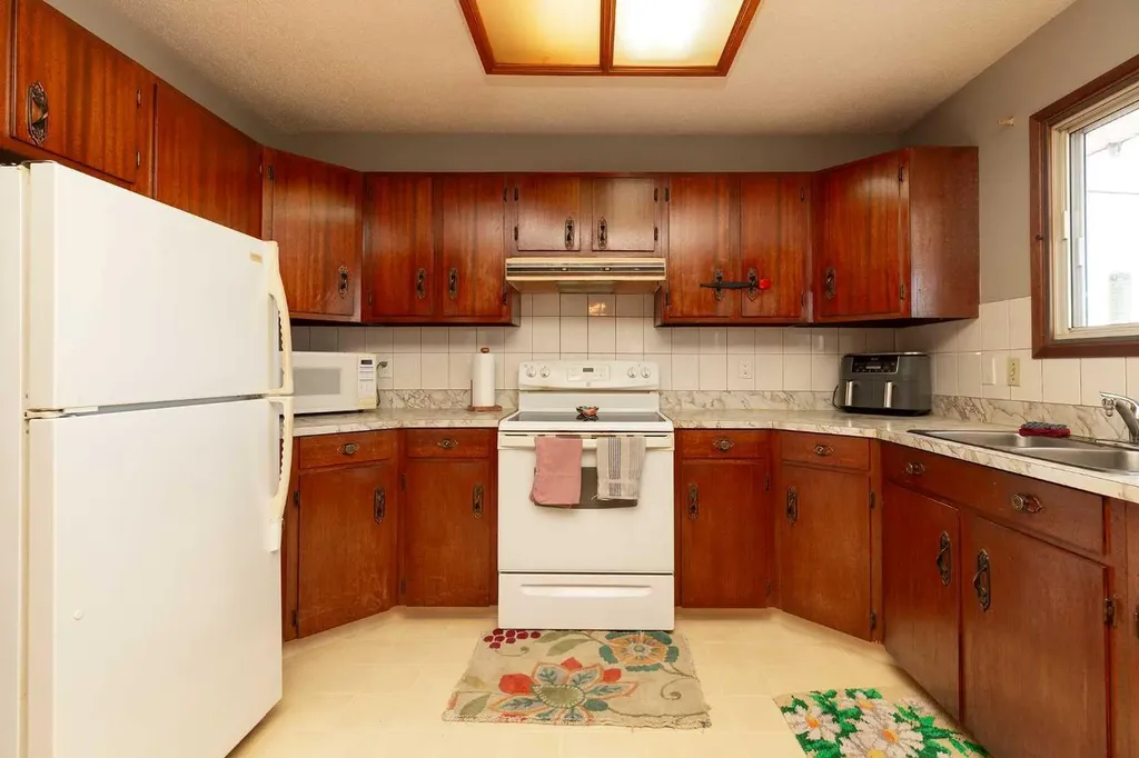 553 11 Street Fort Macleod AB T0L 0Z0