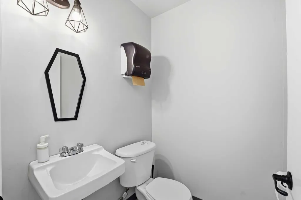 4622 61 Street Red Deer AB T4N 1C2