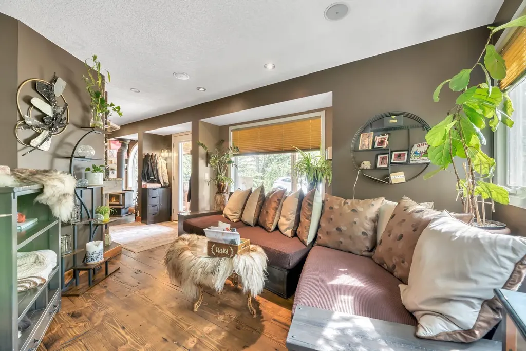 338067 1064 Drive E Rural Foothills County AB T1S 4T2