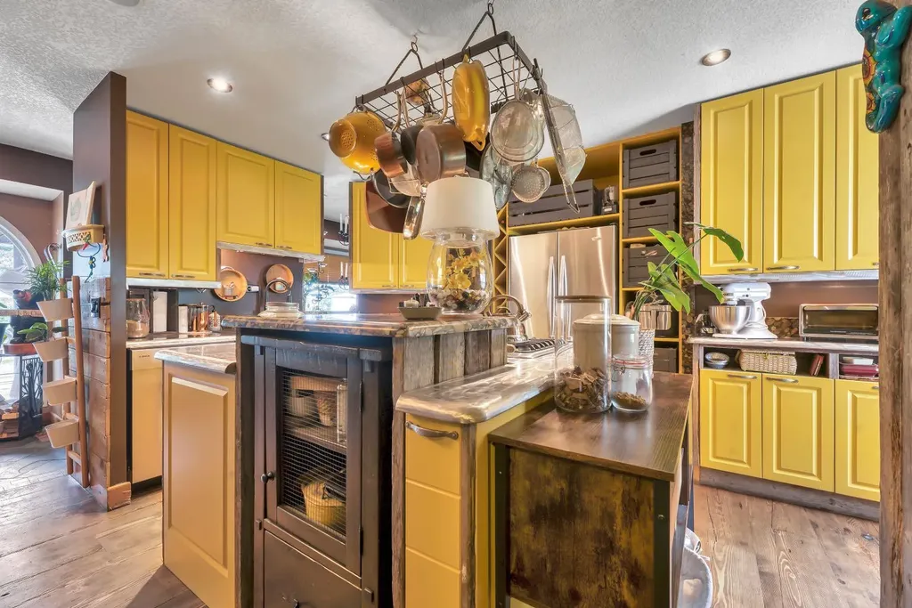 338067 1064 Drive E Rural Foothills County AB T1S 4T2