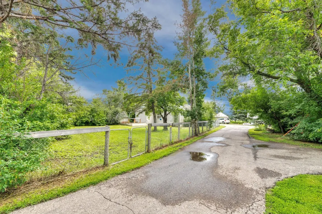 338067 1064 Drive E Rural Foothills County AB T1S 4T2