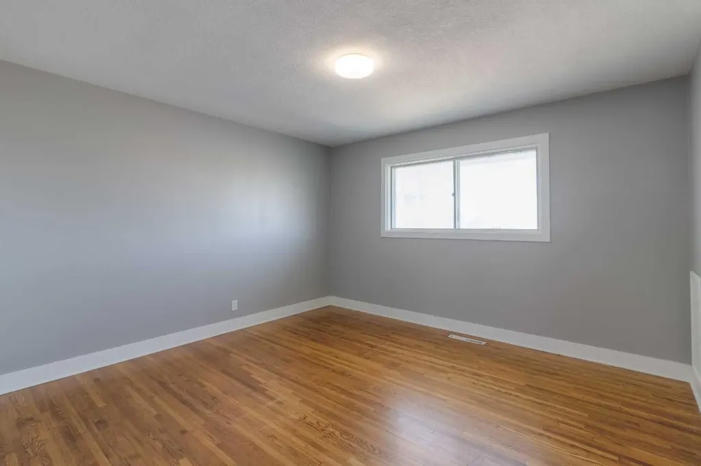 220 23 Street S Lethbridge AB T1J 3M6