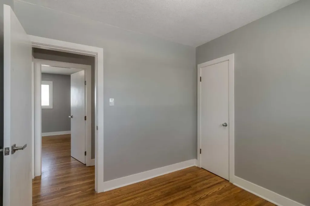 220 23 Street S Lethbridge AB T1J 3M6