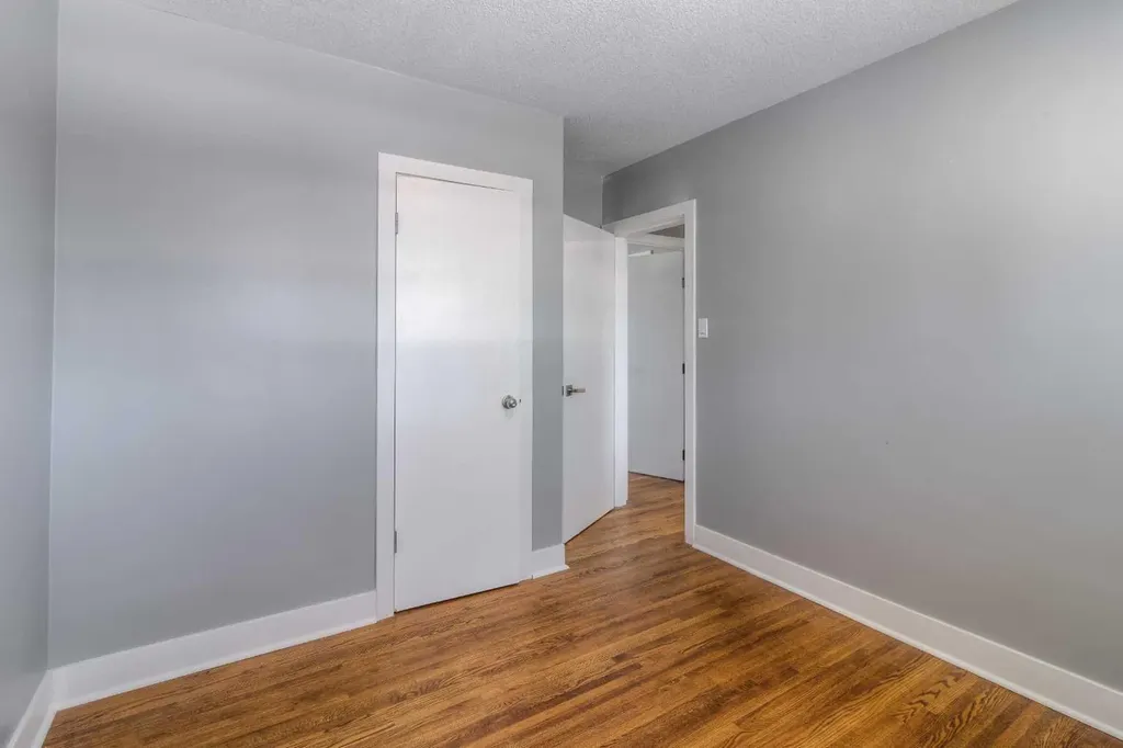 220 23 Street S Lethbridge AB T1J 3M6