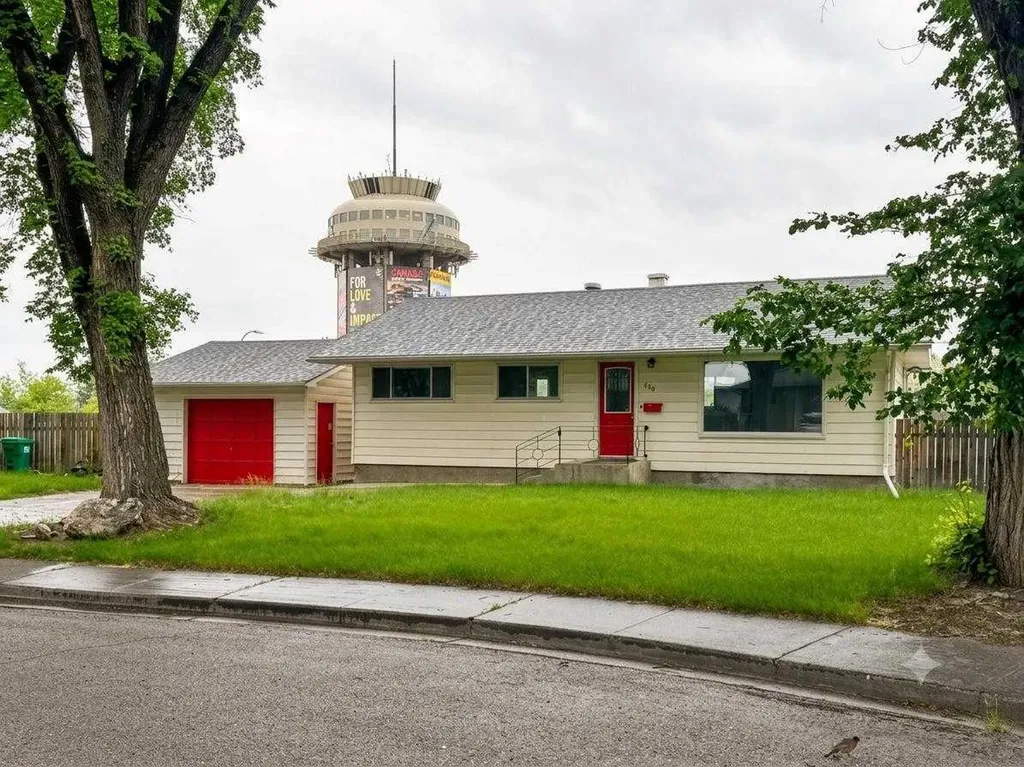 220 23 Street S Lethbridge AB T1J 3M6