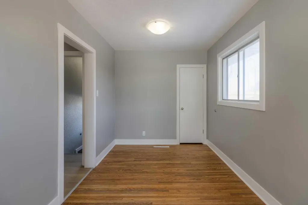 220 23 Street S Lethbridge AB T1J 3M6