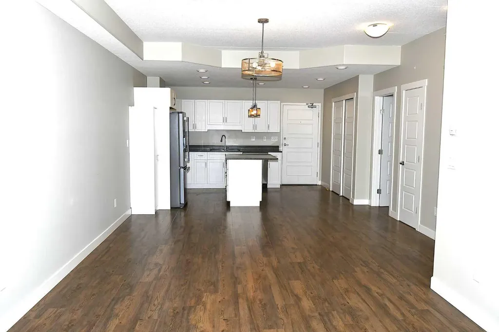 499 Meadow Lake Court Brooks AB T1R 0Y7