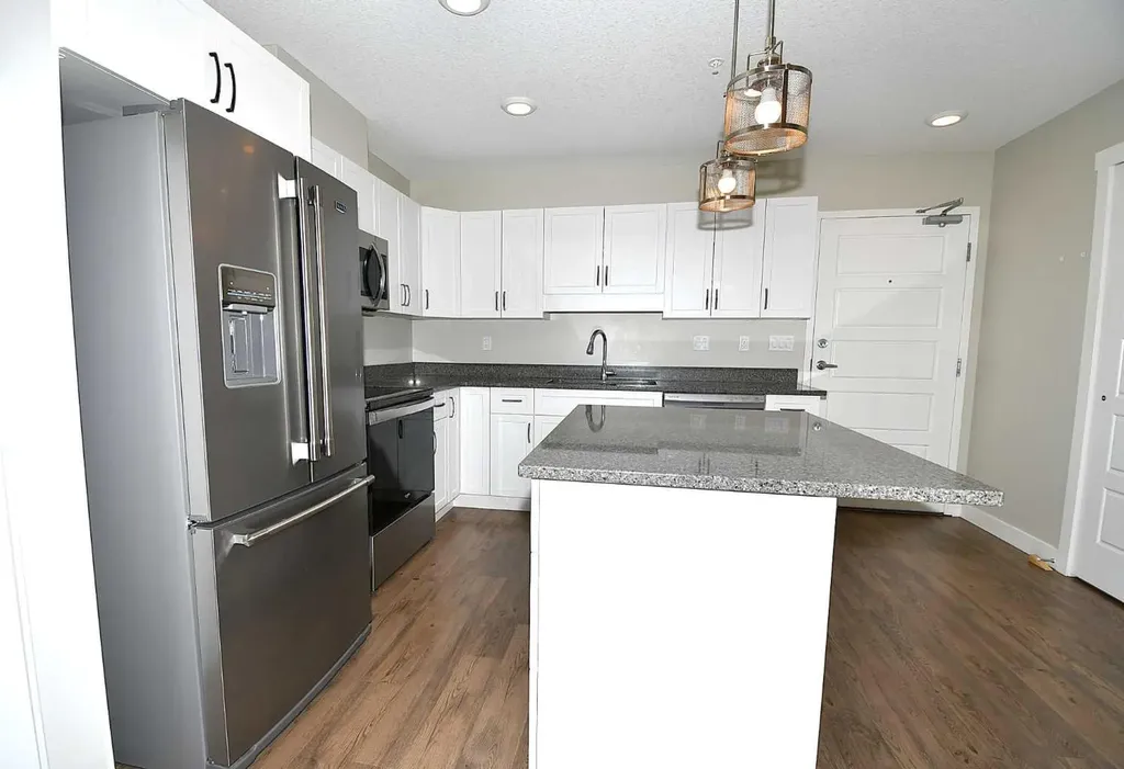 499 Meadow Lake Court Brooks AB T1R 0Y7