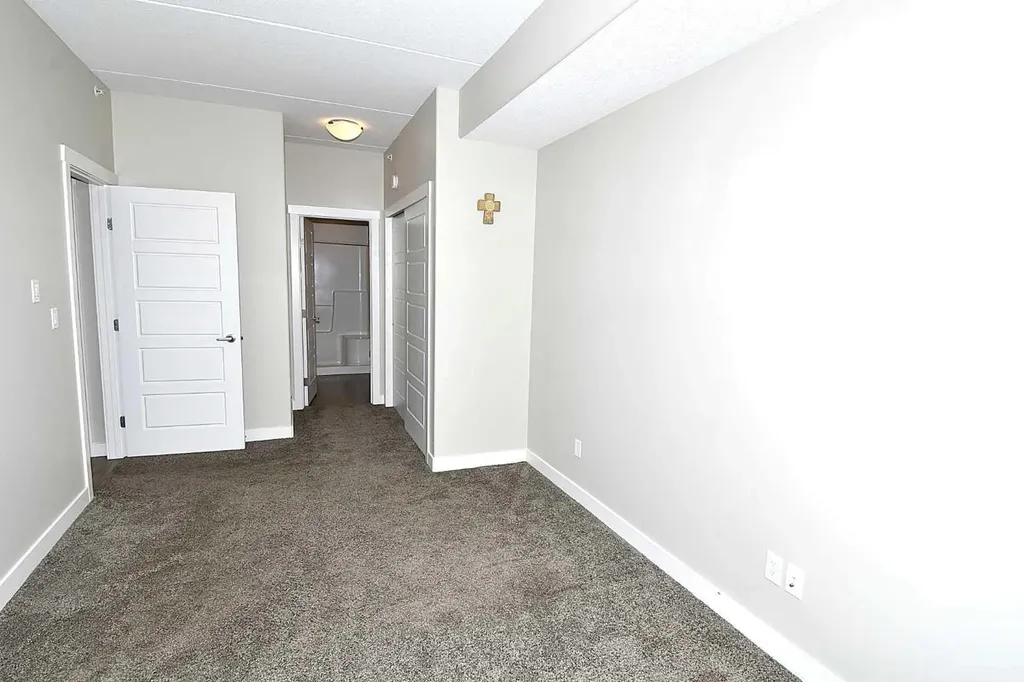 499 Meadow Lake Court Brooks AB T1R 0Y7