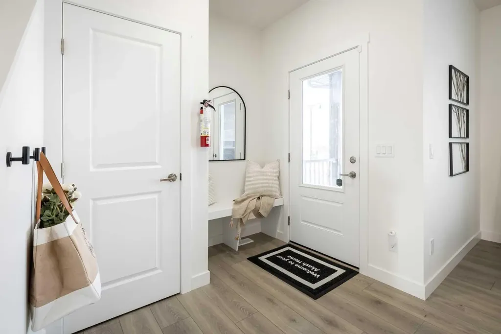978 Edgefield Avenue Strathmore AB T1P 2H9