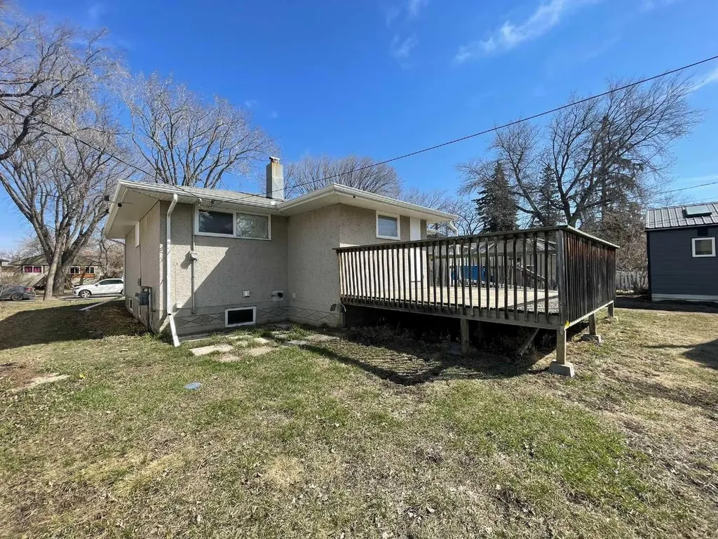 4813 46 Street Lloydminster SK S9V 0J6