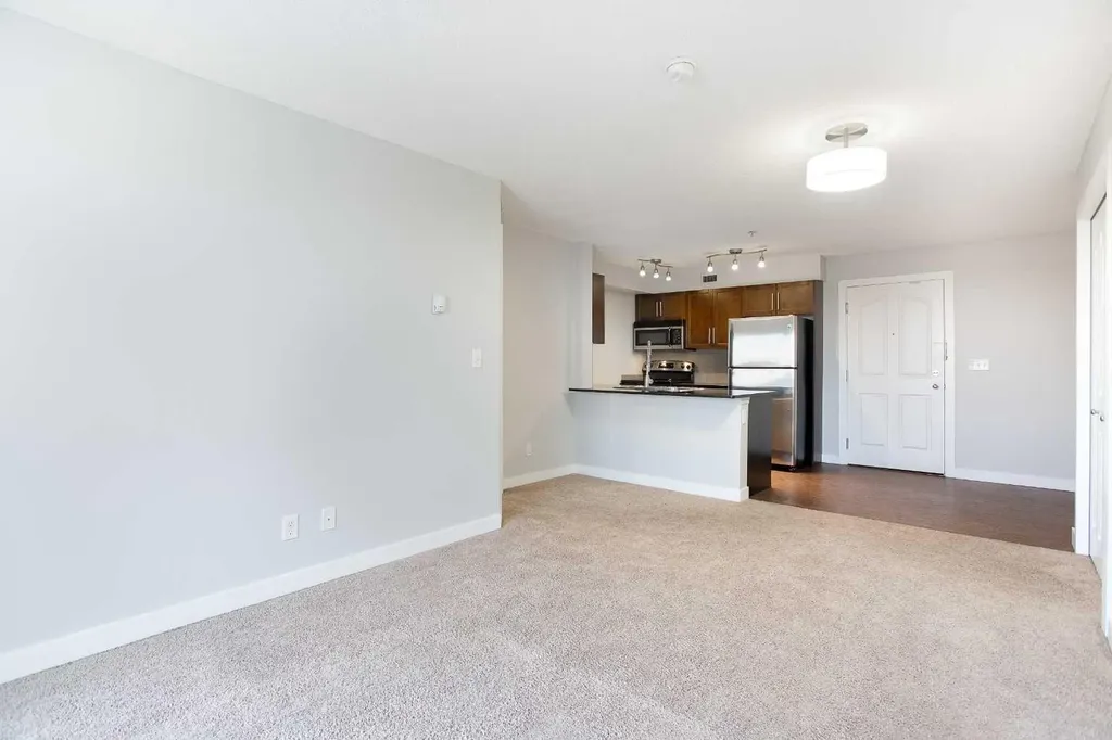 7110 80 Avenue NE Calgary AB T3J0N4