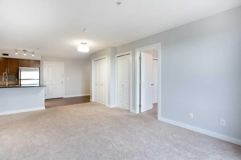 7110 80 Avenue NE Calgary AB T3J0N4