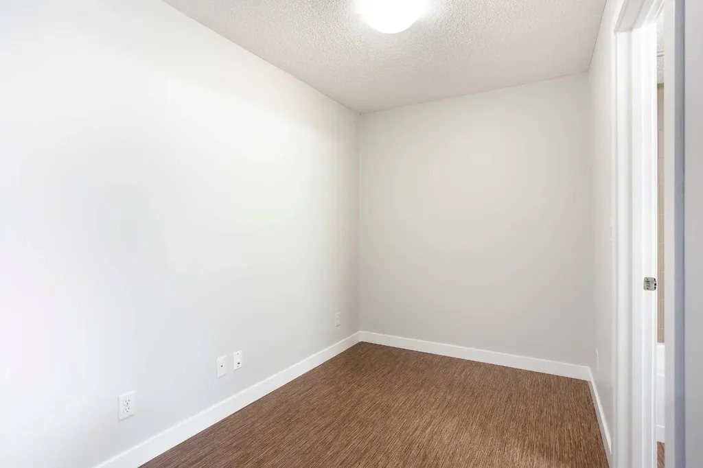 7110 80 Avenue NE Calgary AB T3J0N4