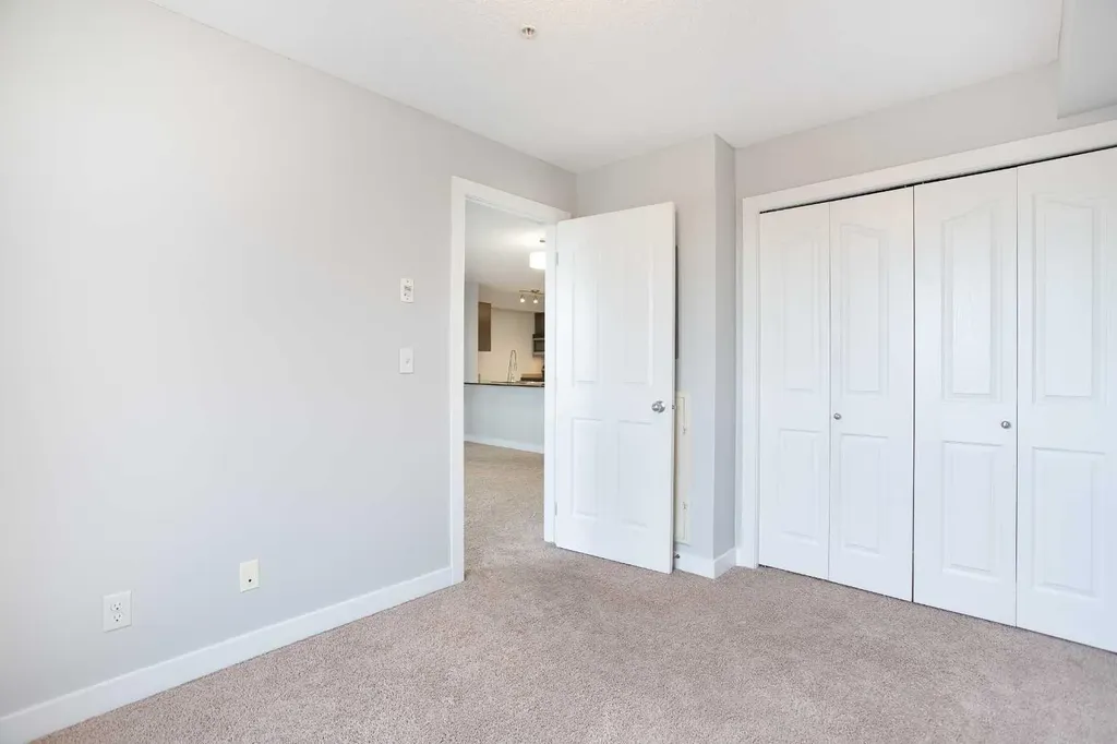 7110 80 Avenue NE Calgary AB T3J0N4