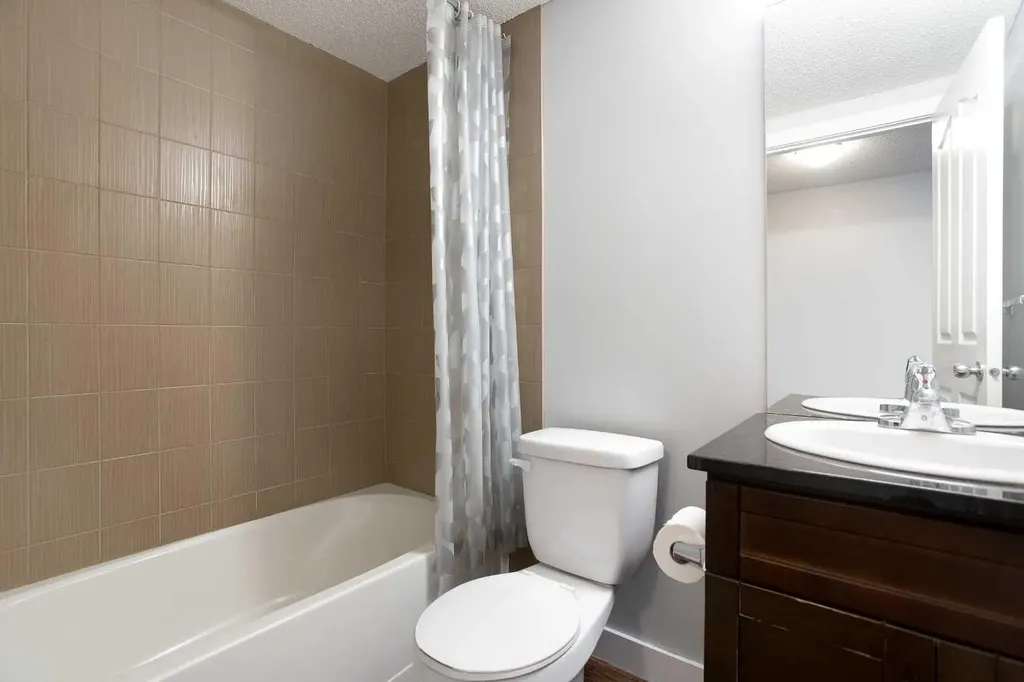 7110 80 Avenue NE Calgary AB T3J0N4
