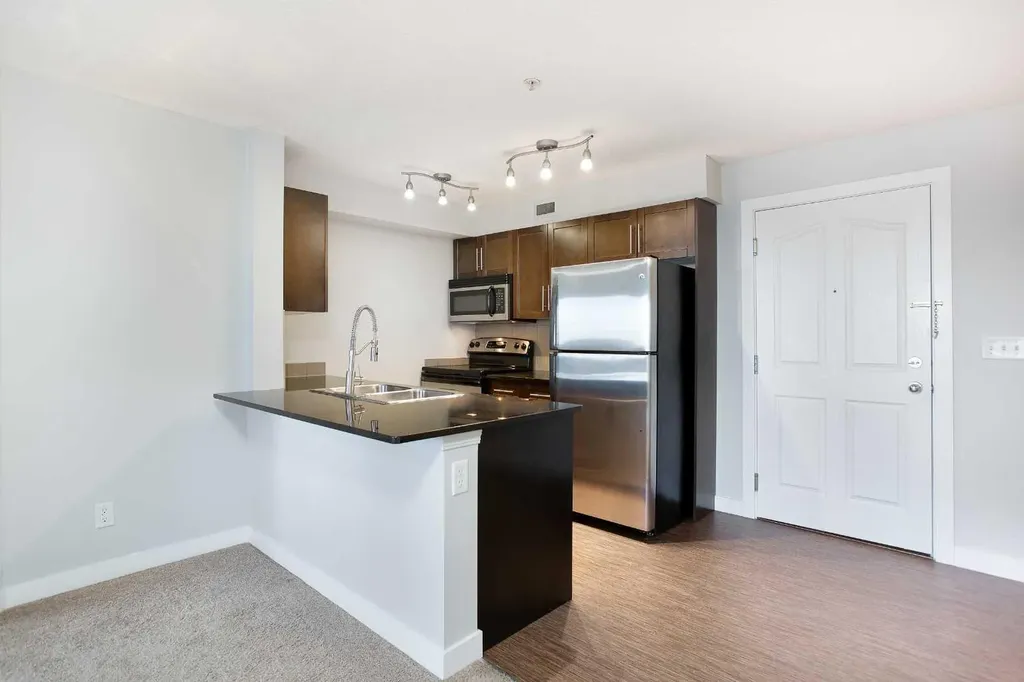 7110 80 Avenue NE Calgary AB T3J0N4