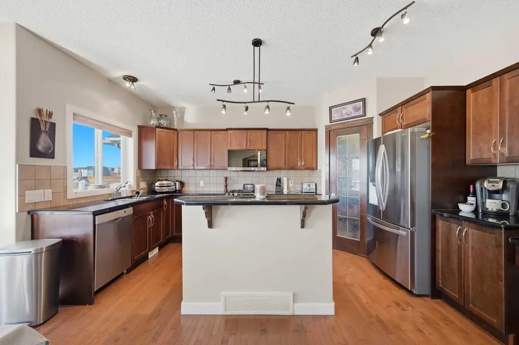 212 Springmere Road Chestermere AB T1X 1R3
