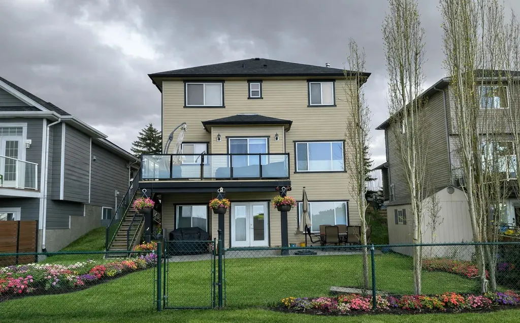 212 Springmere Road Chestermere AB T1X 1R3