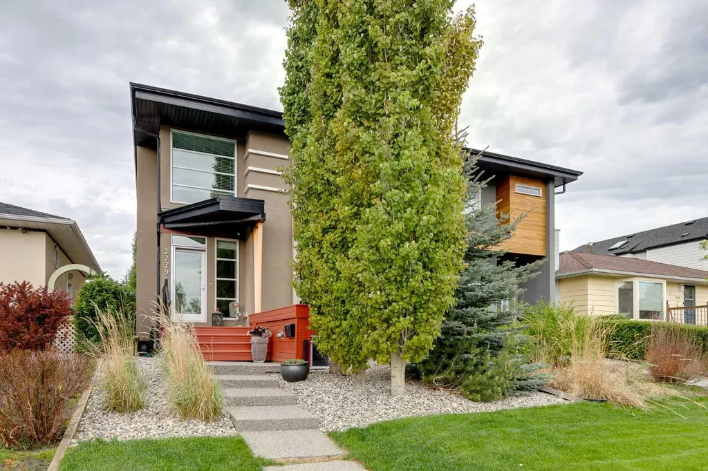 2729 Cochrane Road NW Calgary AB T2M 4J1