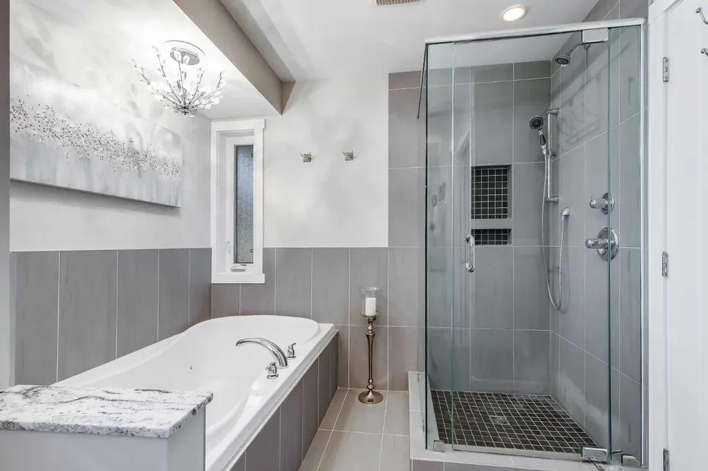 2729 Cochrane Road NW Calgary AB T2M 4J1
