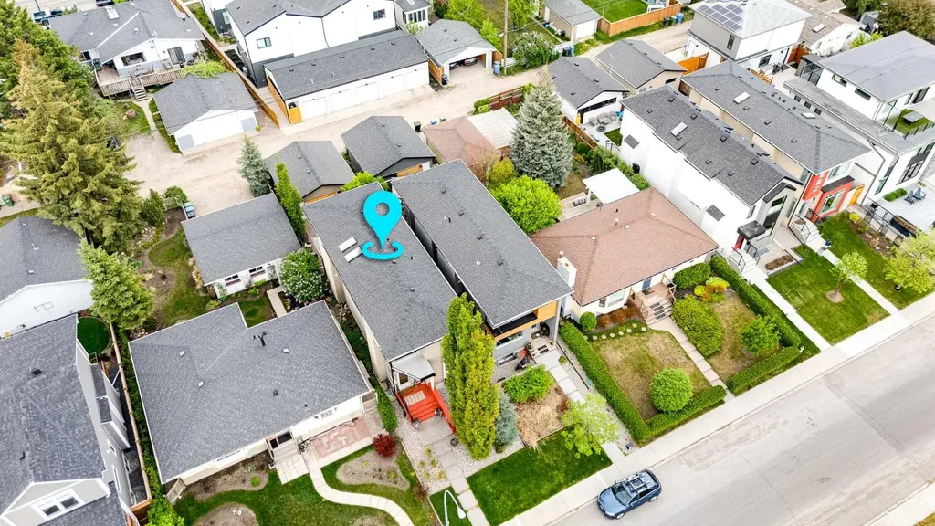 2729 Cochrane Road NW Calgary AB T2M 4J1