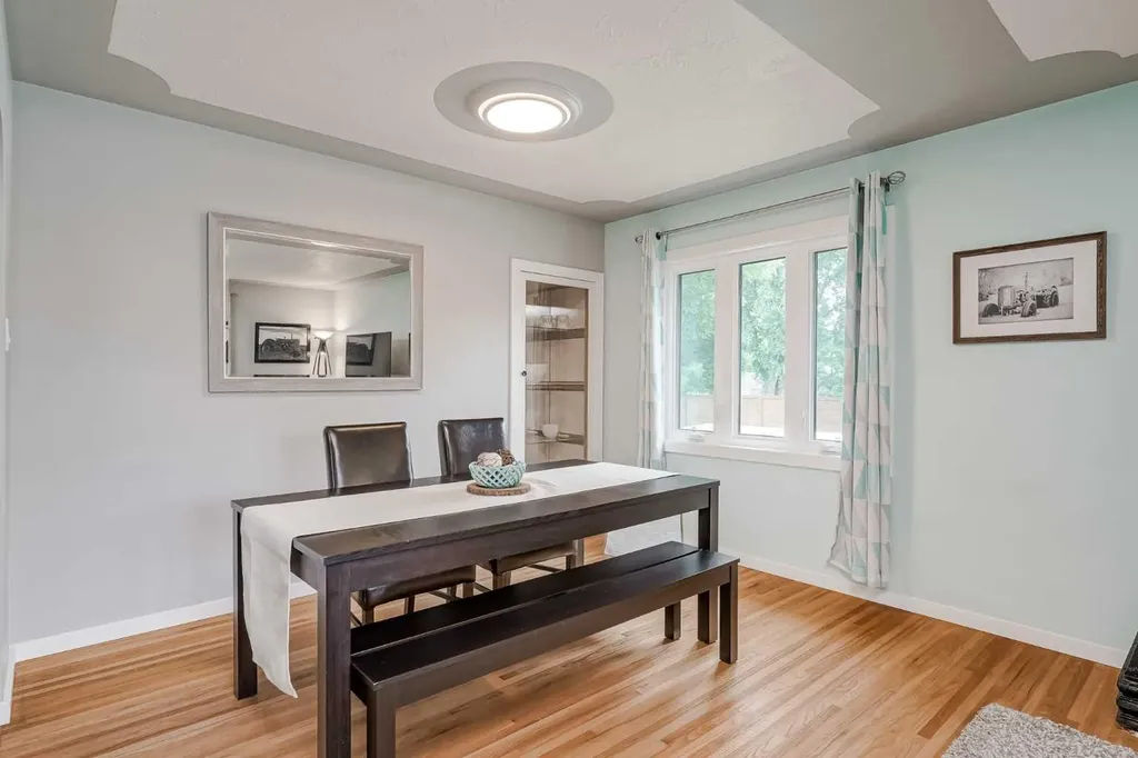 1204 18 Street NE Calgary AB T2E 4V9