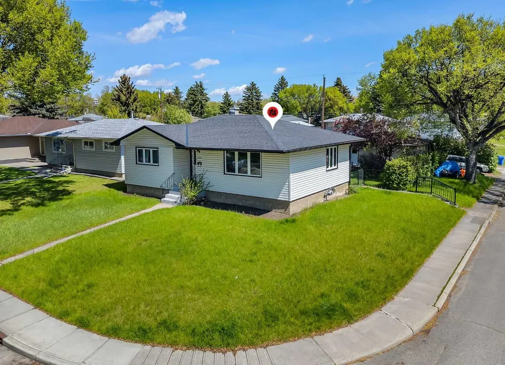 1204 18 Street NE Calgary AB T2E 4V9