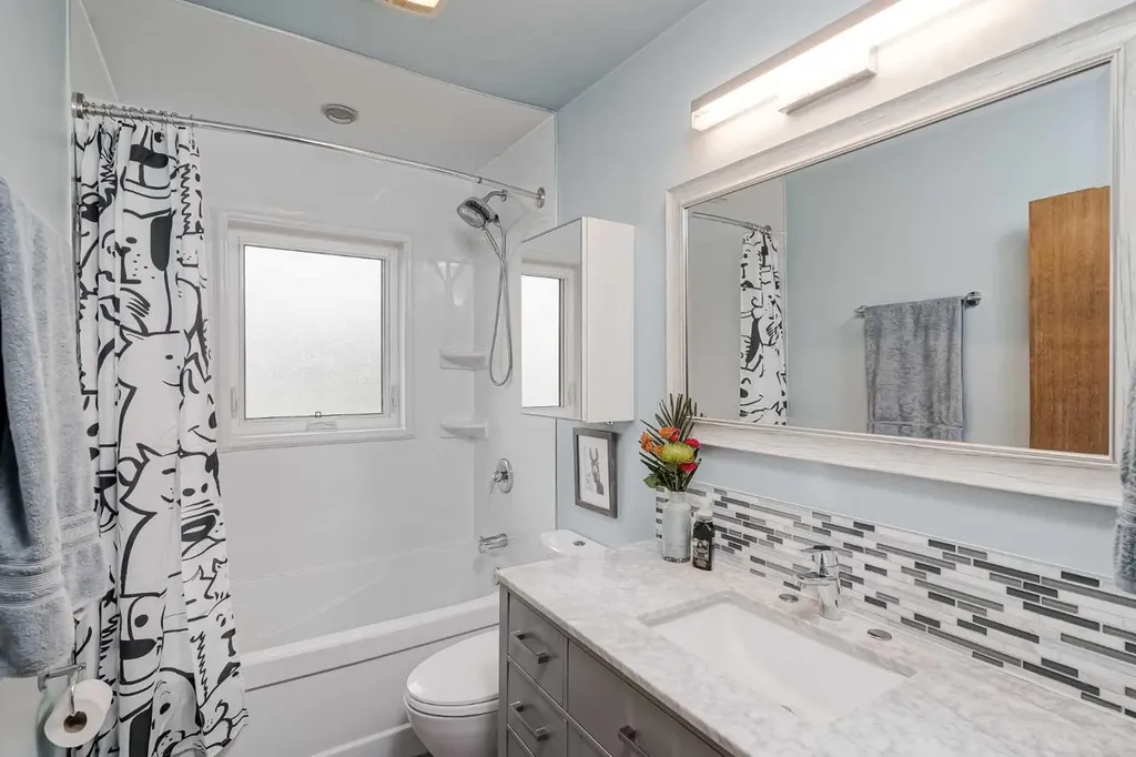 1204 18 Street NE Calgary AB T2E 4V9