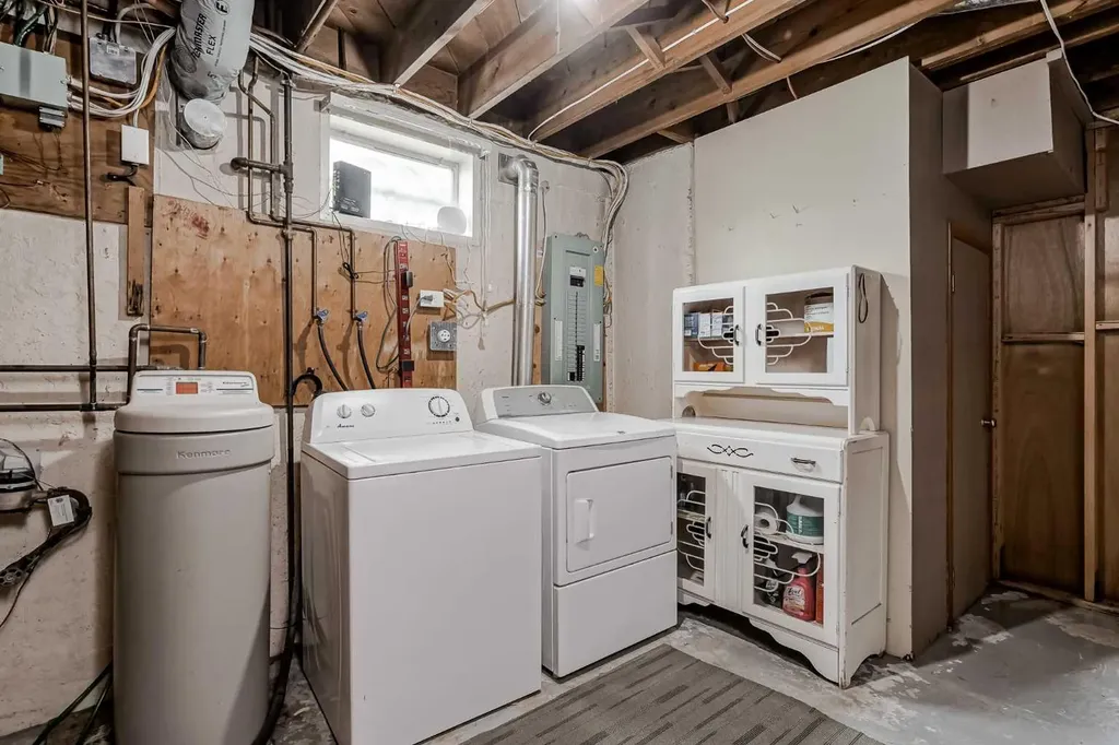 1204 18 Street NE Calgary AB T2E 4V9