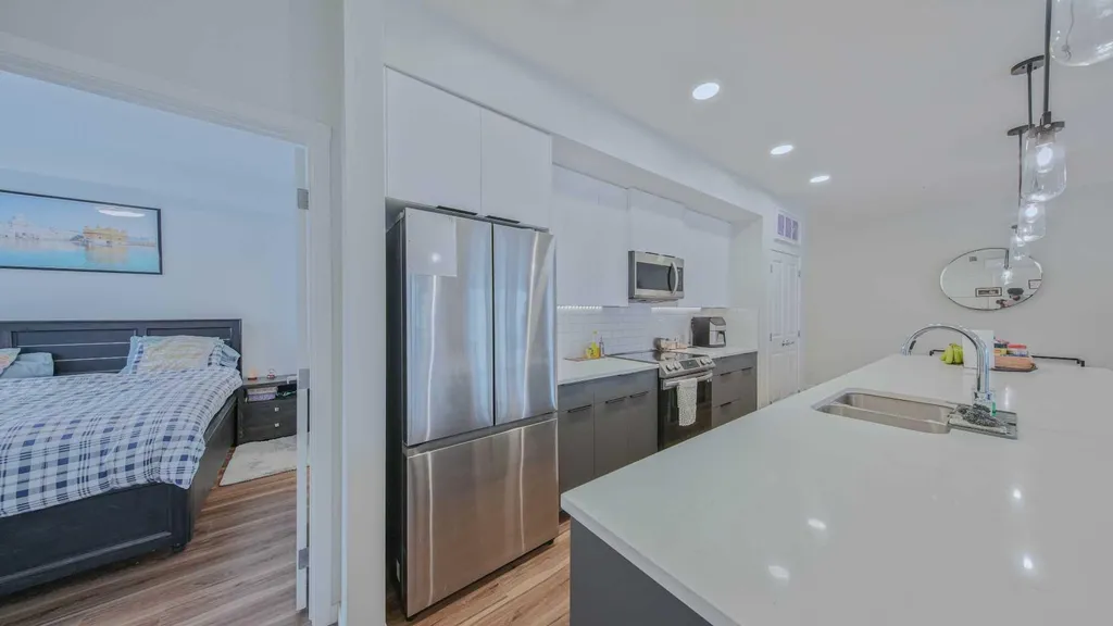 33 Carringham Gate NW Calgary AB T3P 2H6