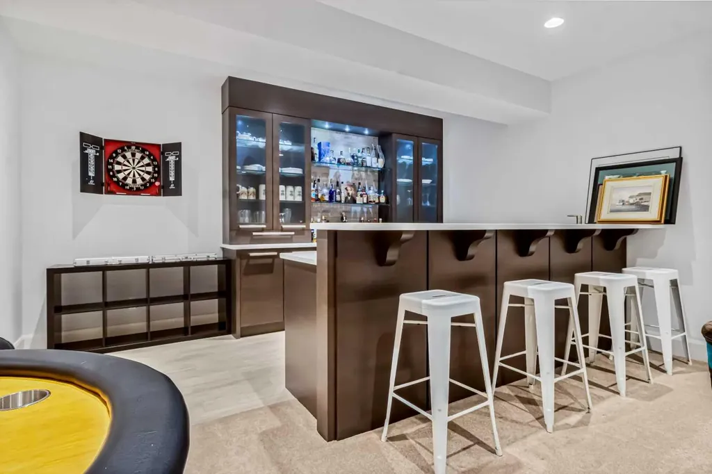 405 29 Avenue NE Calgary AB T2E 2C5