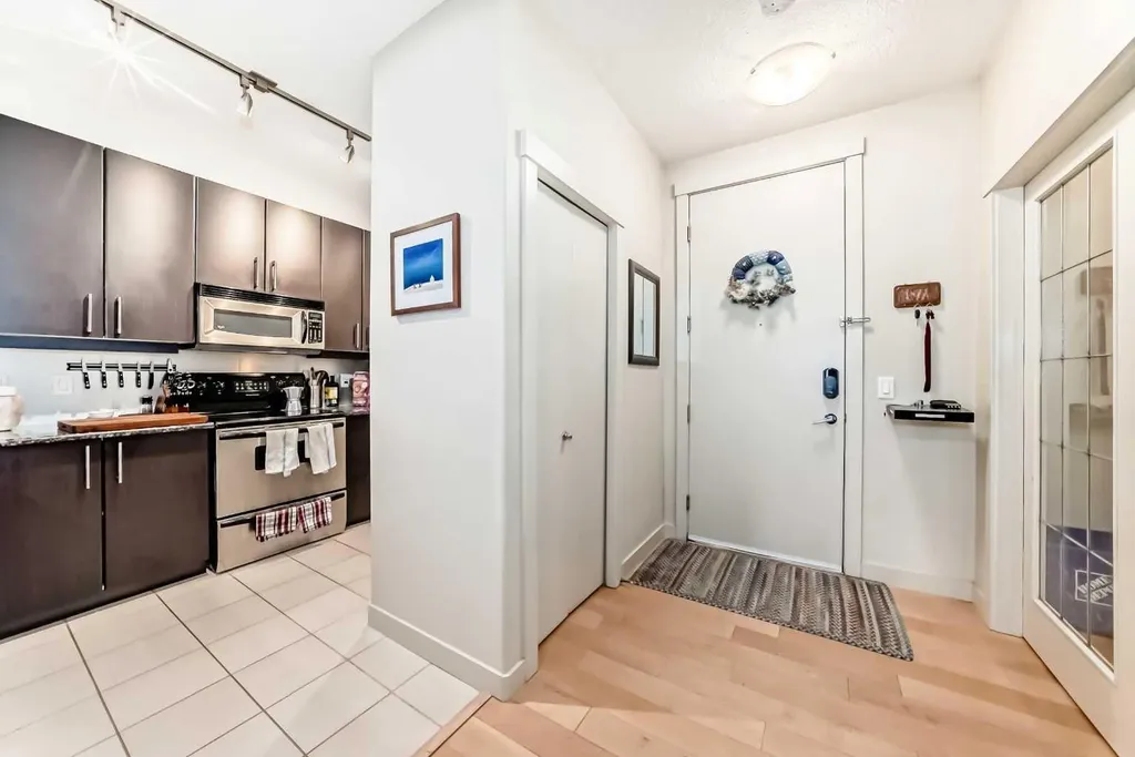 830 Centre Avenue NE Calgary AB T2E 9C3