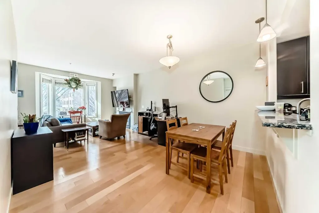 830 Centre Avenue NE Calgary AB T2E 9C3