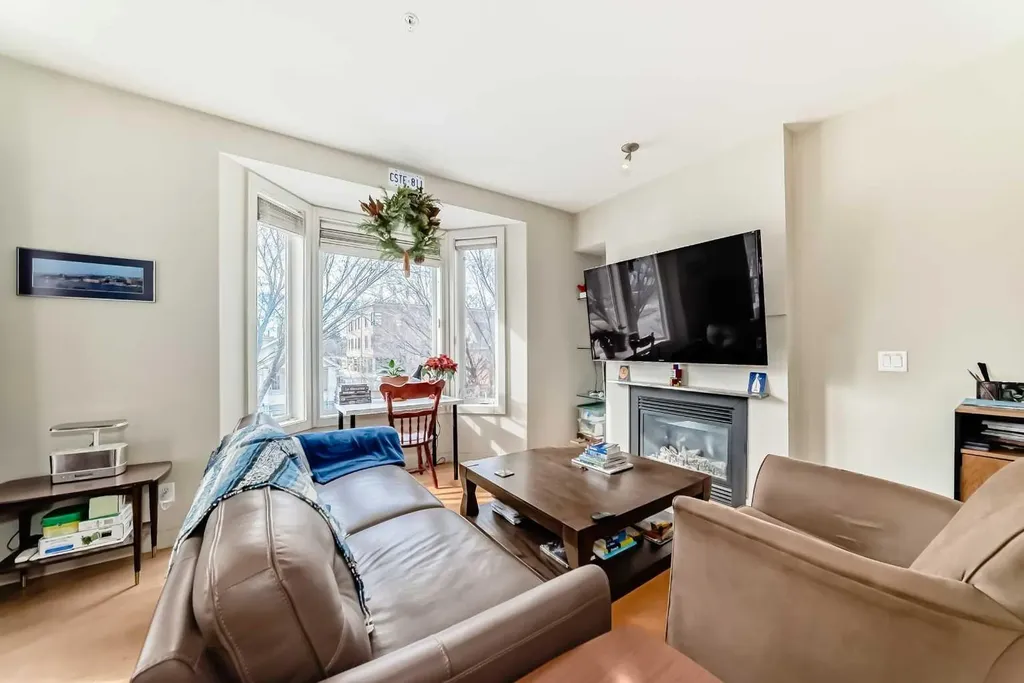 830 Centre Avenue NE Calgary AB T2E 9C3