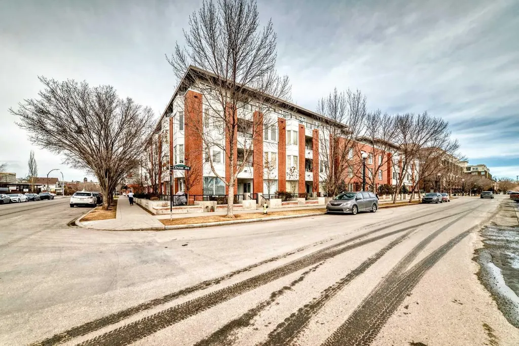 830 Centre Avenue NE Calgary AB T2E 9C3