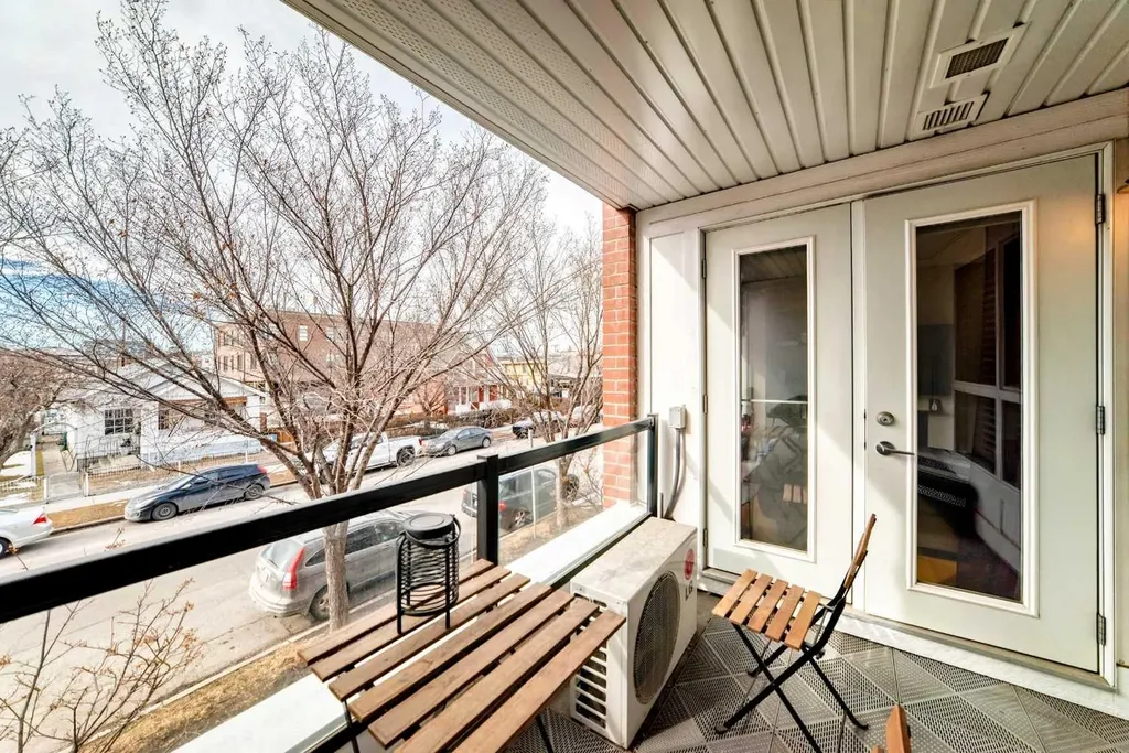 830 Centre Avenue NE Calgary AB T2E 9C3